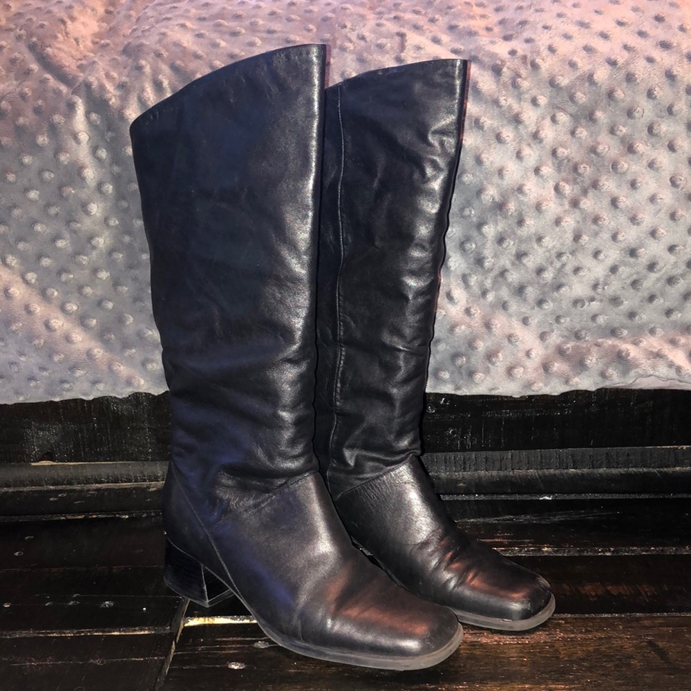 Black Boots